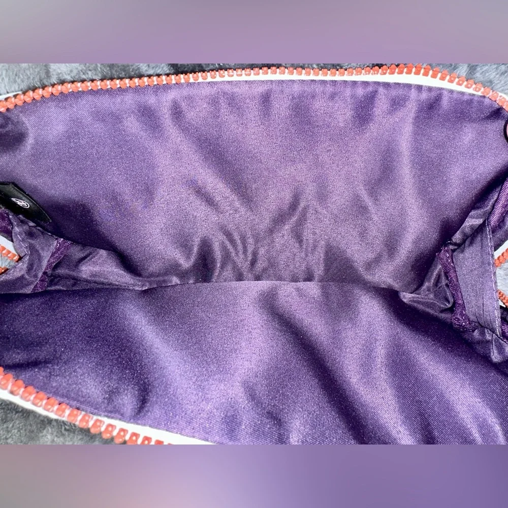 NWOT ANASTASIA‎ BEVERLY HILLS white cosmetic pouch